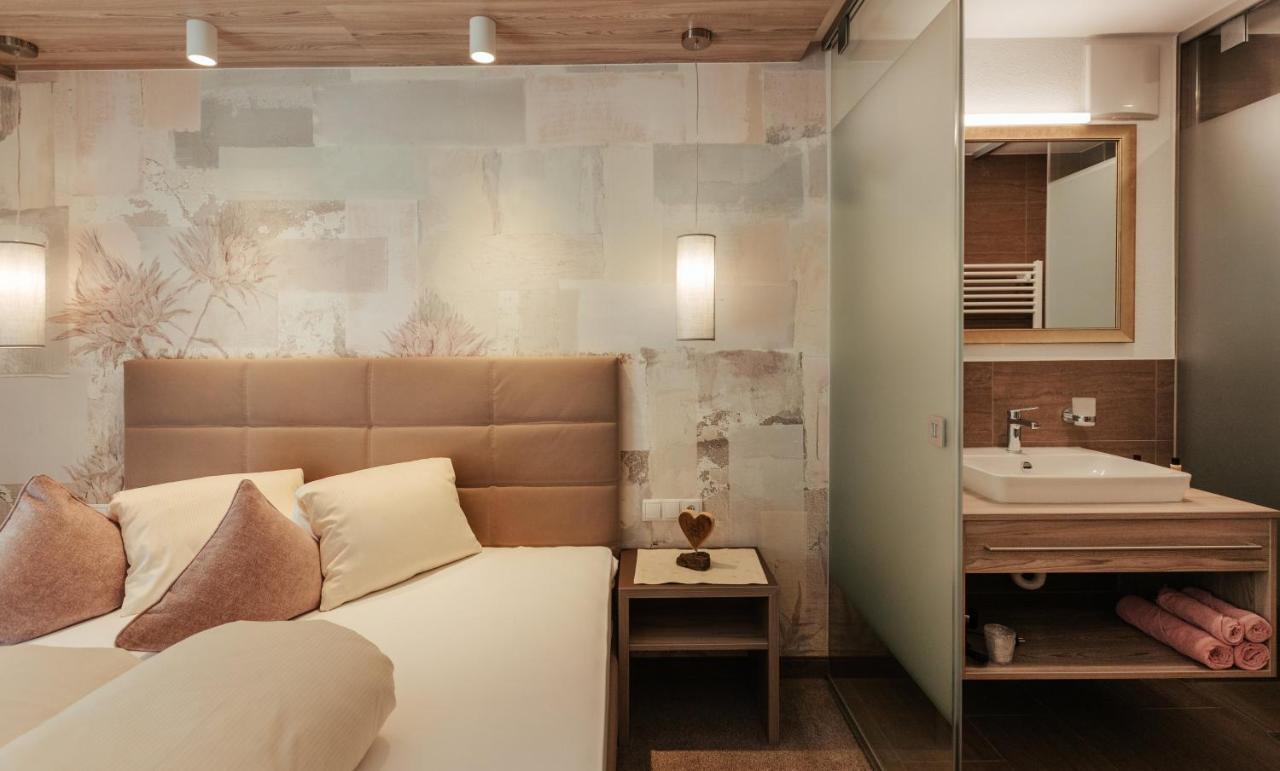 Hotel St-Leonhard Sankt Leonhard im Pitztal Eksteriør billede