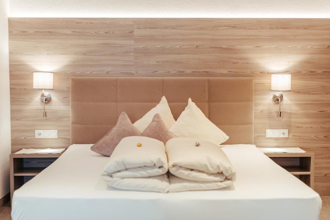 Hotel St-Leonhard Sankt Leonhard im Pitztal Eksteriør billede
