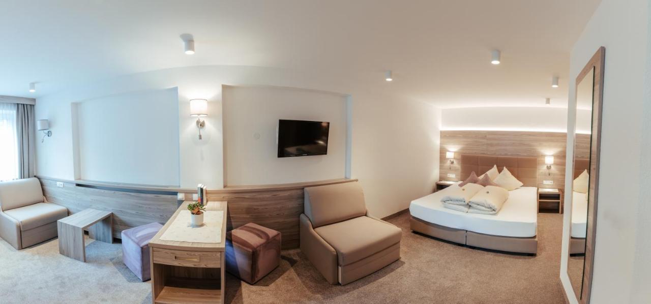 Hotel St-Leonhard Sankt Leonhard im Pitztal Eksteriør billede