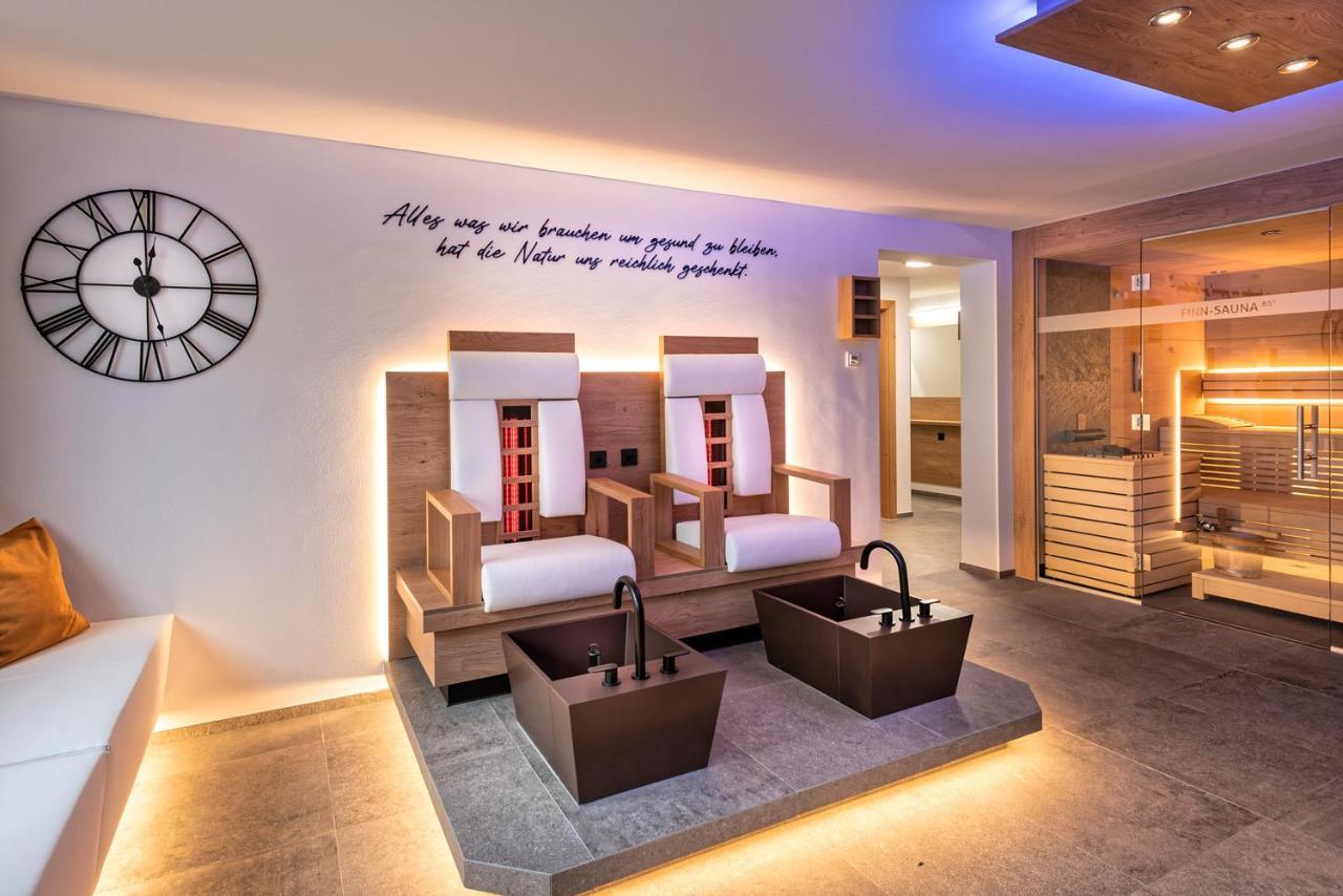 Hotel St-Leonhard Sankt Leonhard im Pitztal Eksteriør billede