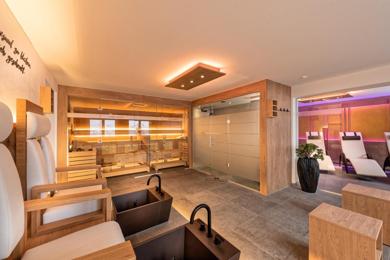 Hotel St-Leonhard Sankt Leonhard im Pitztal Eksteriør billede